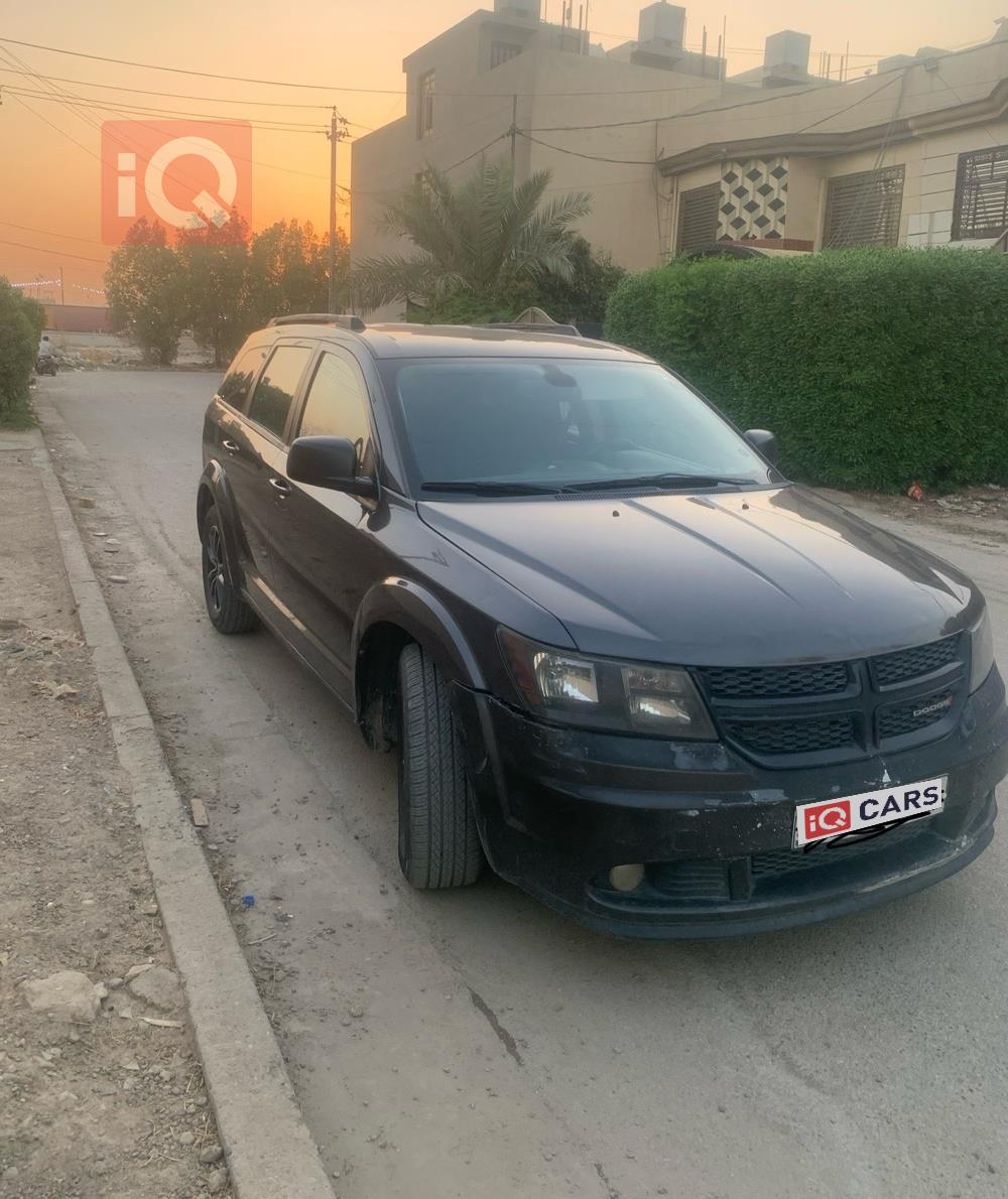 دودج جورني
